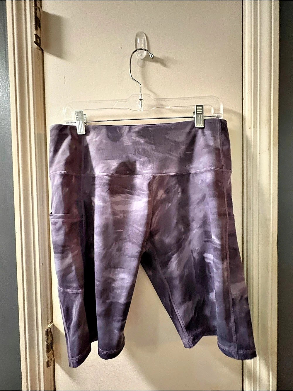 Oalka Abstract Athletic bike shorts in Purple Size XL
